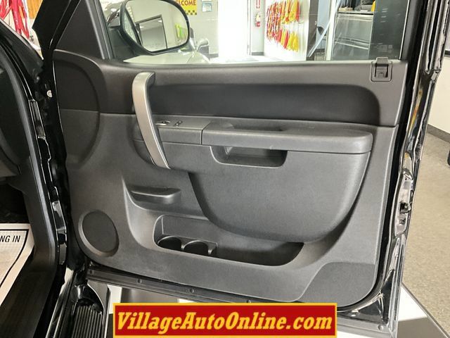 Used 2013 Chevrolet Silverado 1500 LT AWD/4WD image 38