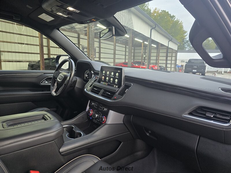 Used 2021 GMC Yukon XL SLT w/ Rear Media and Nav Package AWD/4WD image 24
