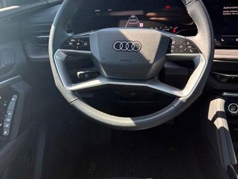 Used 2025 Audi Q5 Premium w/ Convenience Package AWD/4WD image 12