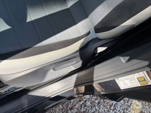 Used 2025 Volkswagen Taos S image 22