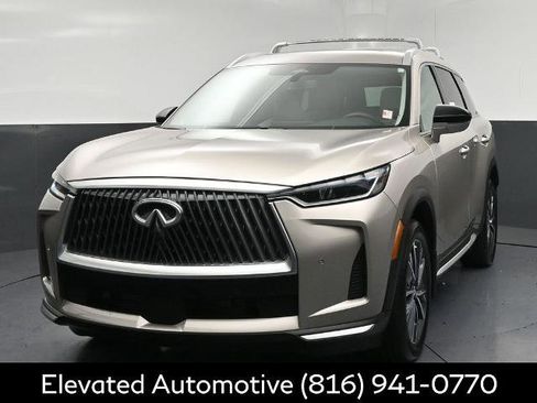 Certified 2026 INFINITI QX60 Luxe w/ Cargo Package AWD/4WD image 3