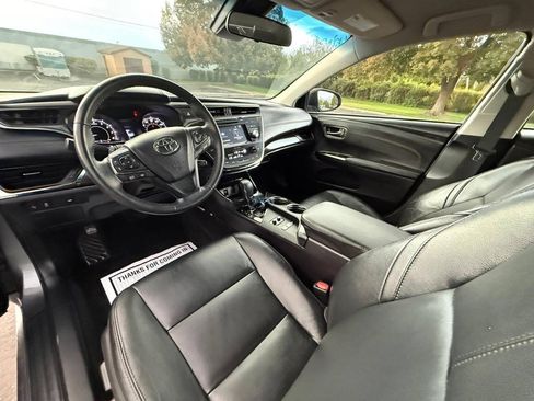 Used 2018 Toyota Avalon XLE FWD image 9