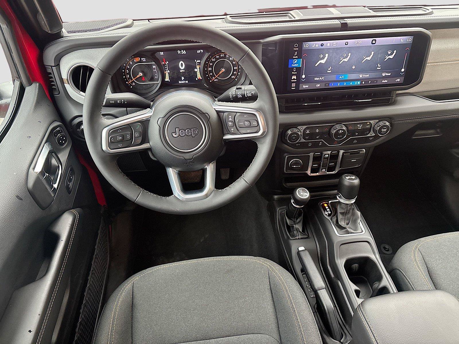 Certified 2025 Jeep Wrangler Unlimited Sahara AWD/4WD image 2