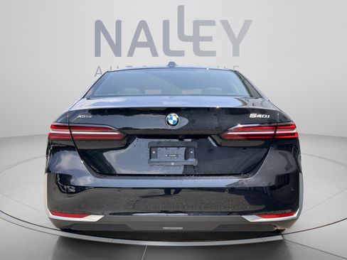 Used 2025 BMW 540i xDrive AWD/4WD image 3