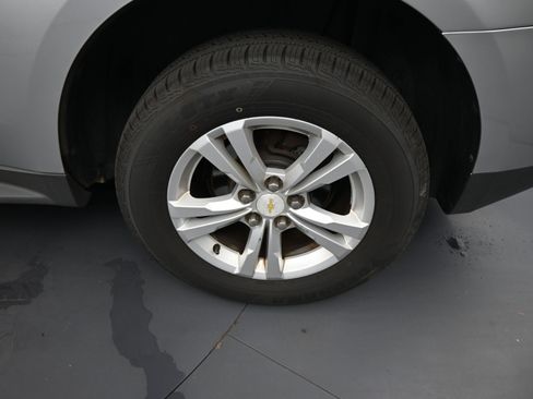 Used 2013 Chevrolet Equinox LS image 18