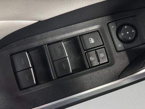 Used 2023 Toyota RAV4 XLE w/ Convenience Package image 15