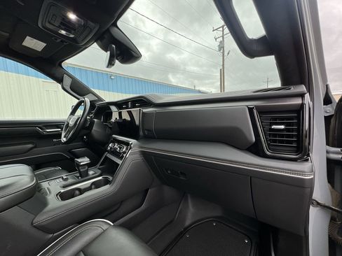 Certified 2025 GMC Sierra 1500 AT4X image 30