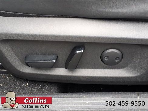 Used 2021 Nissan Rogue SV w/ Premium Package image 18