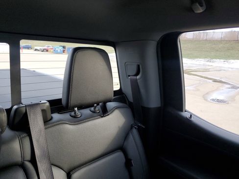 Used 2021 Chevrolet Silverado 1500 LT Trail Boss w/ Convenience Package II image 15