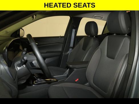 Used 2024 Buick Encore GX Preferred w/ Comfort Package AWD/4WD image 3