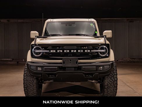 Used 2025 Ford Bronco Outer Banks image 4