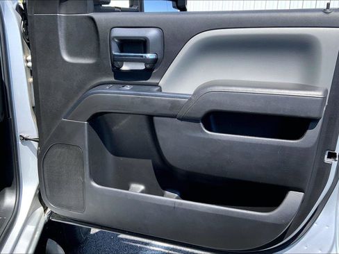 Used 2019 Chevrolet Silverado 2500 W/T AWD/4WD image 20