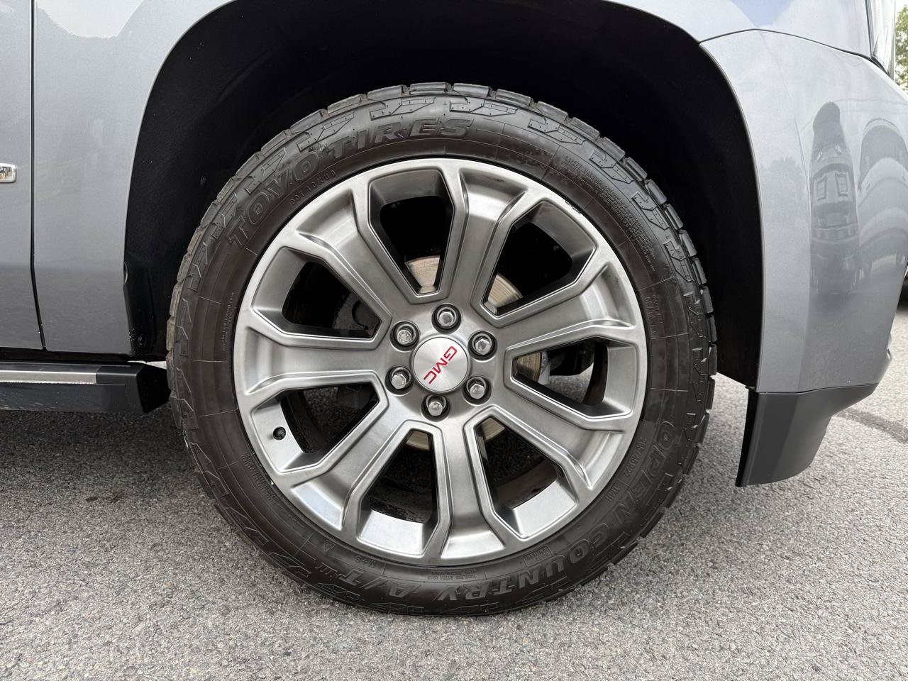 Used 2020 GMC Yukon XL Denali w/ Open Road Package AWD/4WD image 50