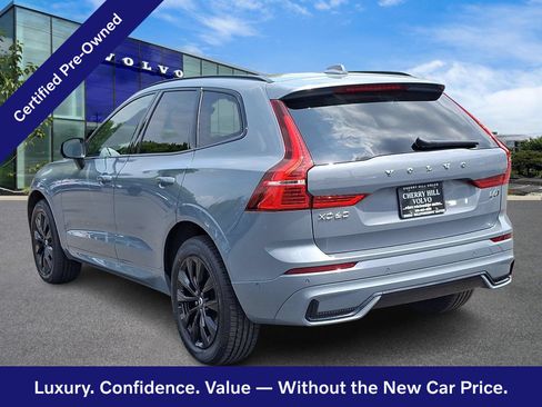 Certified 2024 Volvo XC60 B5 Plus w/ Climate Package AWD/4WD image 5