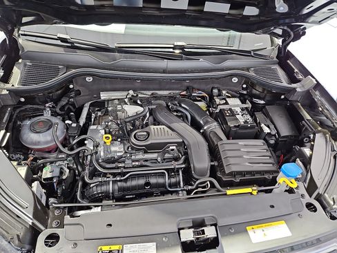 New 2026 Volkswagen Taos SEL AWD/4WD image 10