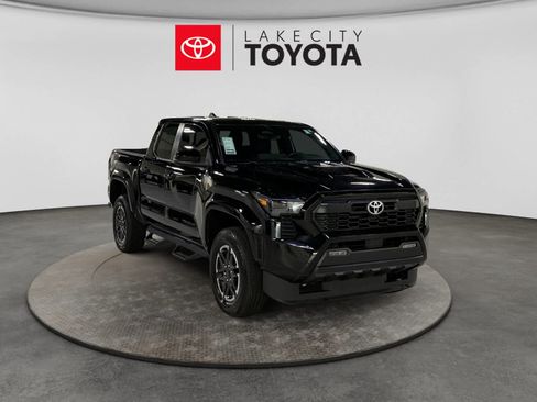 Used 2024 Toyota Tacoma TRD Sport w/ TRD Sport Upgrade Package AWD/4WD image 13
