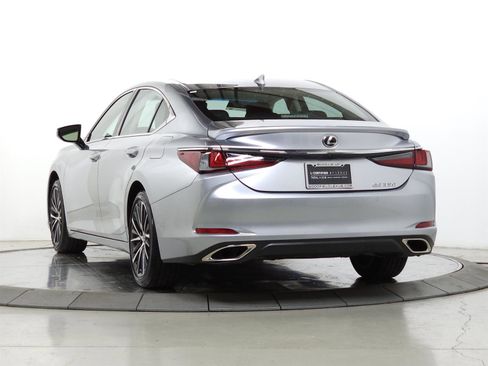 Certified 2024 Lexus ES 350 w/ Premium Package image 5