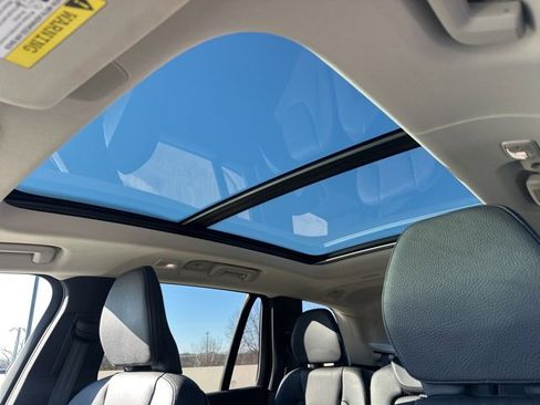 Certified 2024 Volvo XC90 B6 Plus w/ Protection Package Premier image 20