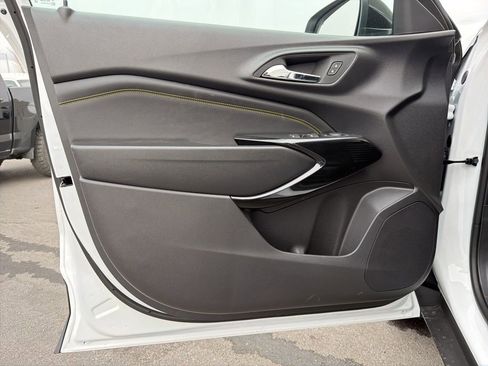 New 2026 Chevrolet Trax ACTIV w/ Driver Confidence Package FWD image 5