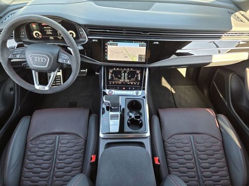 Used 2025 Audi RS Q8 performance image 32