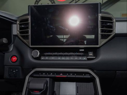 New 2026 Toyota Tundra Limited AWD/4WD image 15