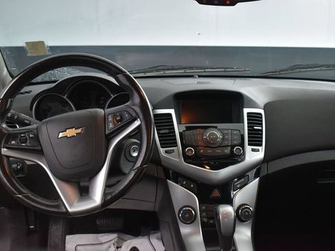 Used 2014 Chevrolet Cruze LT FWD image 8