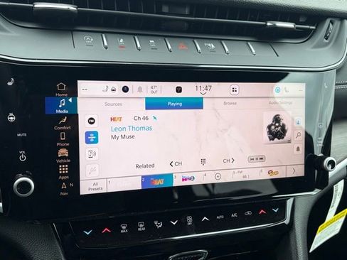 New 2026 Jeep Grand Cherokee Altitude image 20