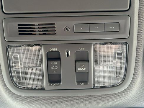 Used 2020 Honda CR-V EX-L image 30