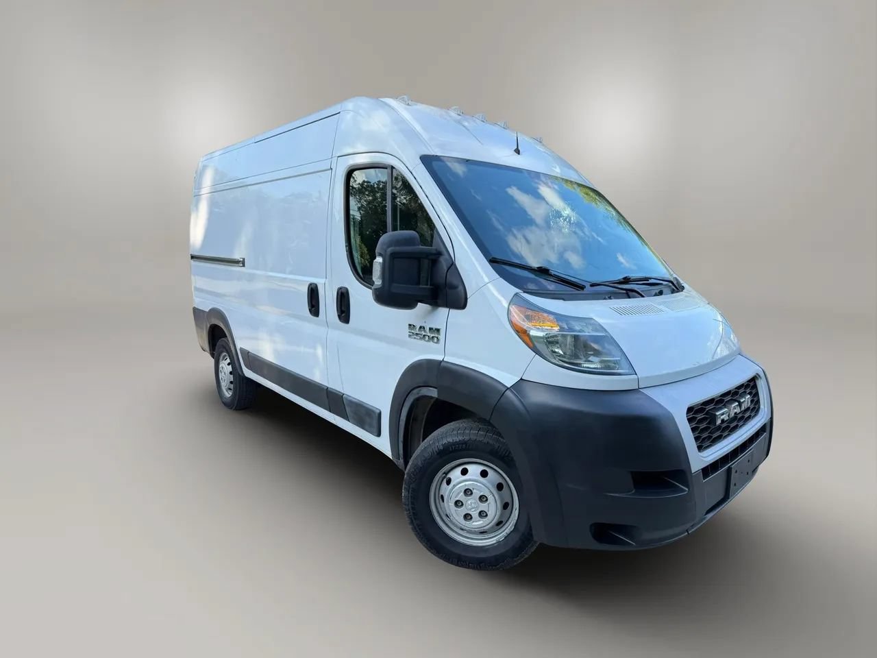 Used 2019 RAM ProMaster 2500 FWD image 3