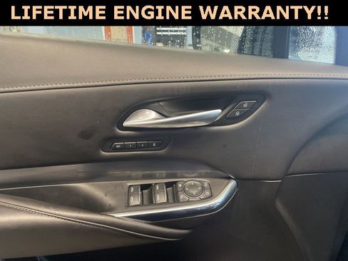 Used 2024 Cadillac XT4 Premium Luxury image 11