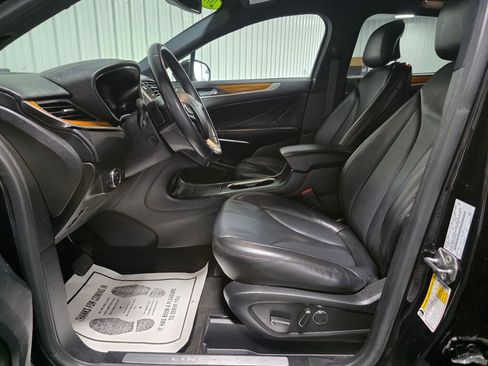 Used 2019 Lincoln MKC Select AWD/4WD image 9