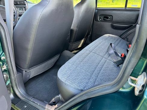 Used 2001 Jeep Cherokee Sport AWD/4WD image 39