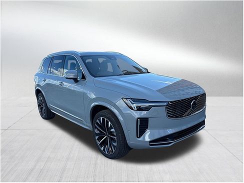 New 2026 Volvo XC90 B6 Plus w/ Protection Package Premier image 3