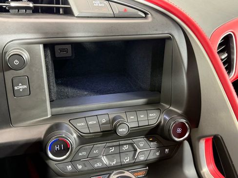 Used 2016 Chevrolet Corvette Z06 w/ 3LZ Preferred Equipment Group image 26