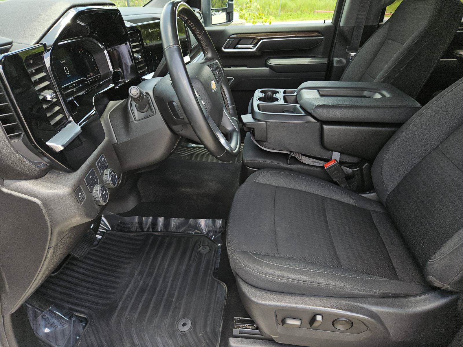 Used 2025 Chevrolet Silverado 2500 LT w/ Safety Package AWD/4WD image 26