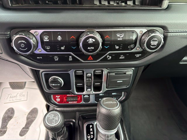 Used 2024 Jeep Gladiator Mojave AWD/4WD image 22