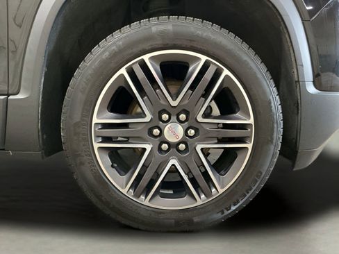 Used 2018 GMC Acadia SLT image 27