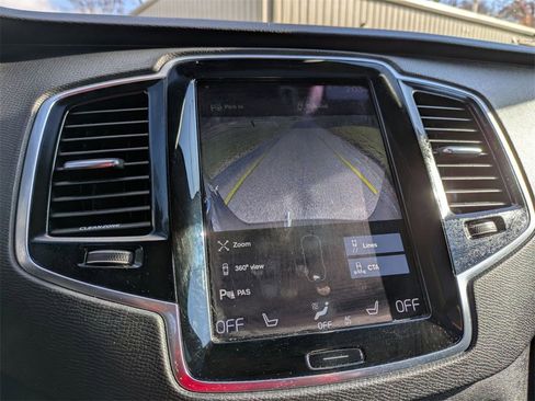 Used 2016 Volvo XC90 T8 Momentum w/ Vision Package image 23