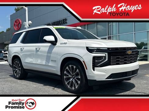 Used 2025 Chevrolet Tahoe High Country AWD/4WD image 1