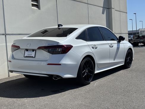Certified 2025 Honda Civic Sport image 3