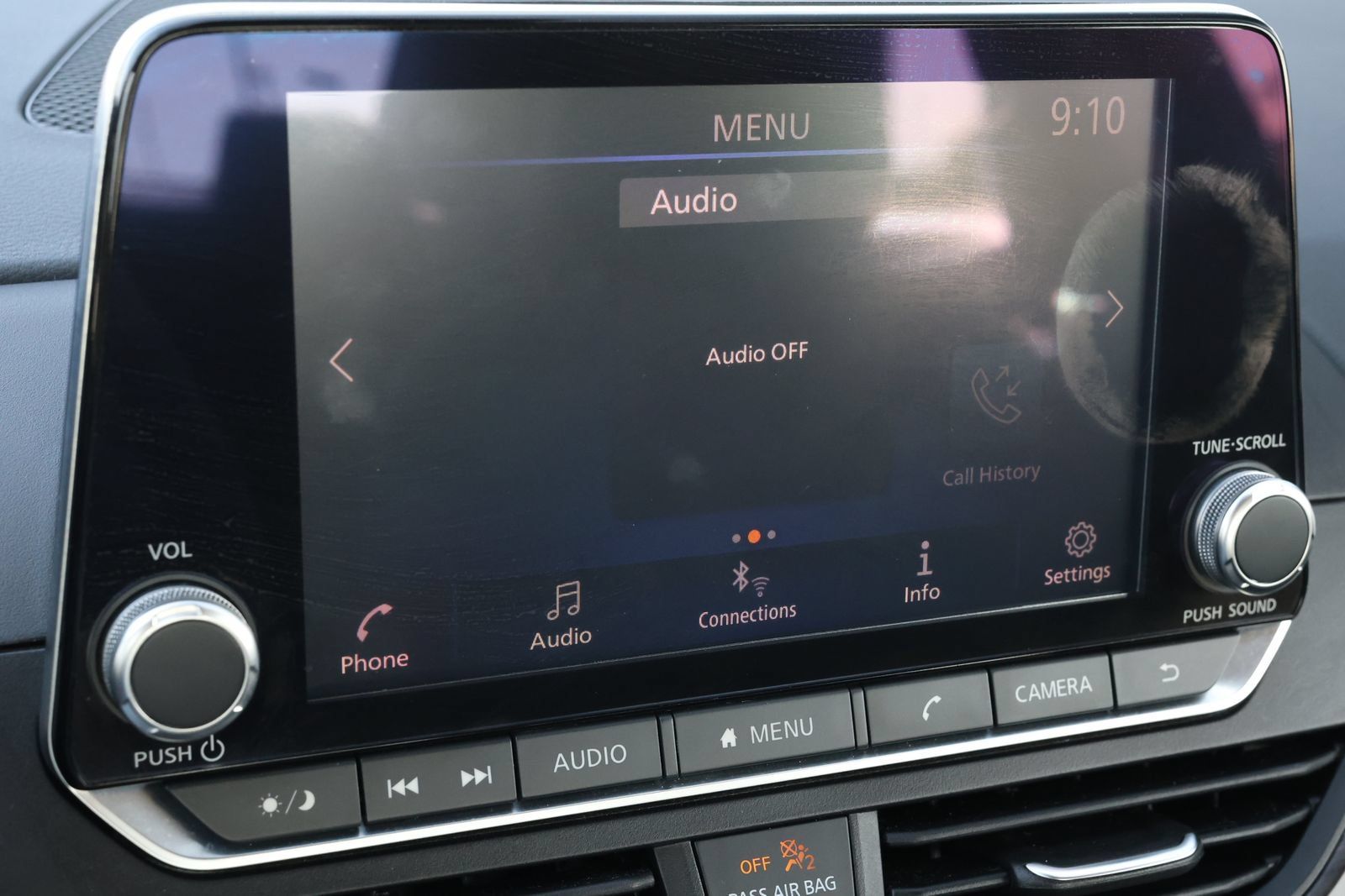 Used 2024 Nissan Altima 2.5 SV FWD image 19