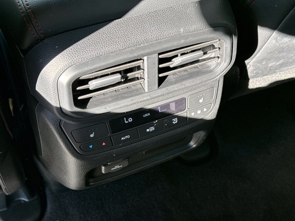 Used 2025 Honda Ridgeline Black Edition image 17