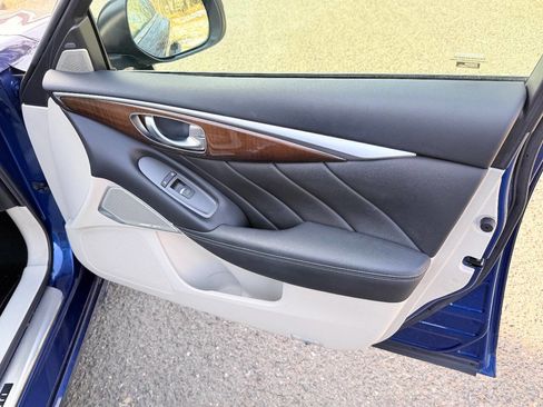 Used 2017 INFINITI Q50 Red Sport 400 image 20