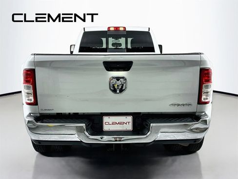 Used 2024 RAM 3500 Tradesman w/ Chrome Appearance Group AWD/4WD image 8