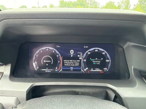 Used 2025 Toyota Tacoma TRD Sport AWD/4WD image 13