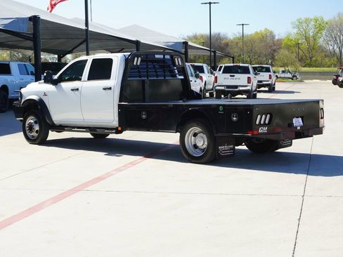 Used 2024 RAM 5500 Tradesman w/ Chrome Appearance Group image 3