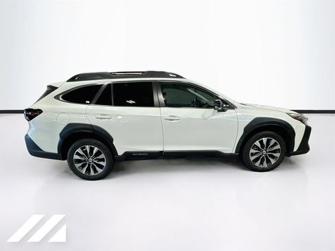 Used 2024 Subaru Outback Limited XT AWD/4WD image 4