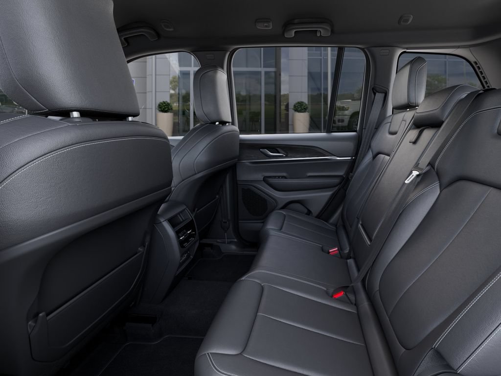 New 2025 Jeep Grand Cherokee Limited w/ Black Appearance Package RWD image 23