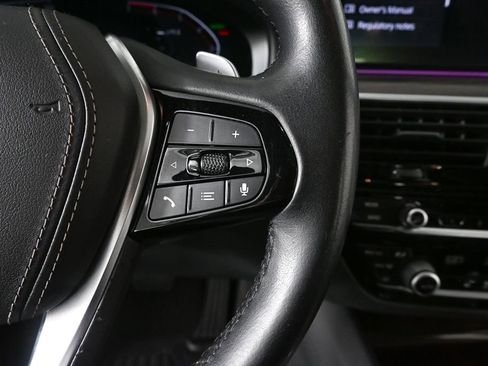 Used 2021 BMW 530i image 11