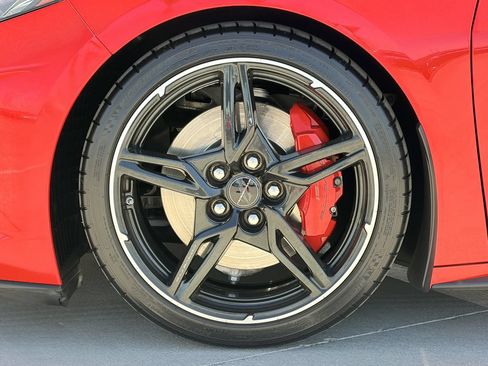 Used 2021 Chevrolet Corvette Stingray Preferred Conv w/ Z51 Performance Package RWD image 9